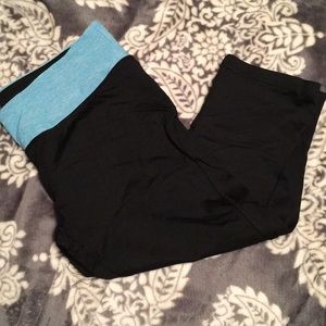 Forever 21 capri pant